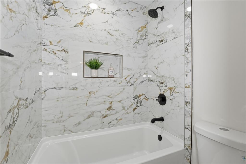 Cedar Pointe - Residential