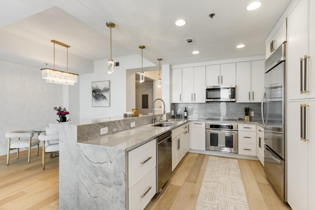 2795 Peachtree Road 1305