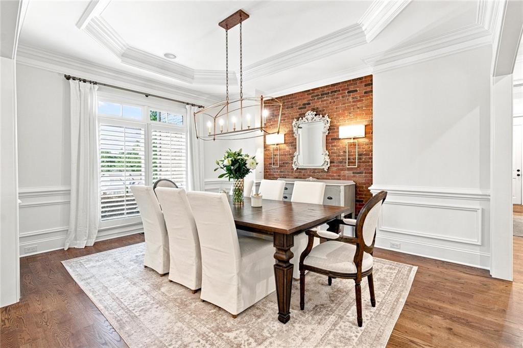2202 Crimson King Drive