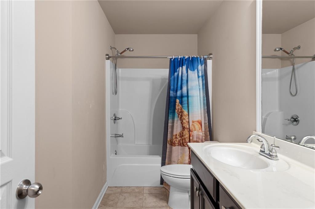 1212 Lake Point Way, Suwanee, Georgia image 35