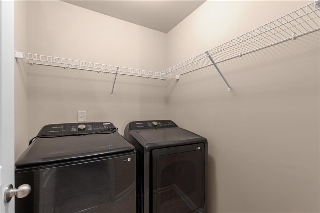 1212 Lake Point Way, Suwanee, Georgia image 37
