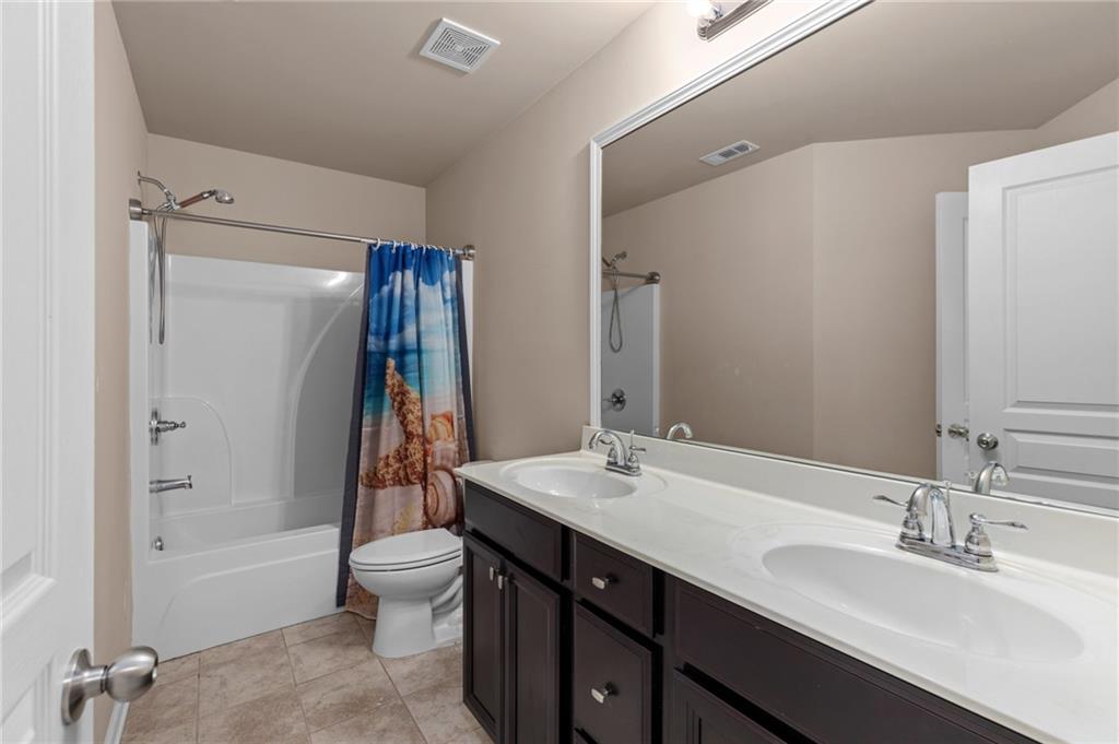 1212 Lake Point Way, Suwanee, Georgia image 36