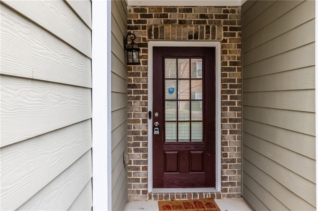 1212 Lake Point Way, Suwanee, Georgia image 3