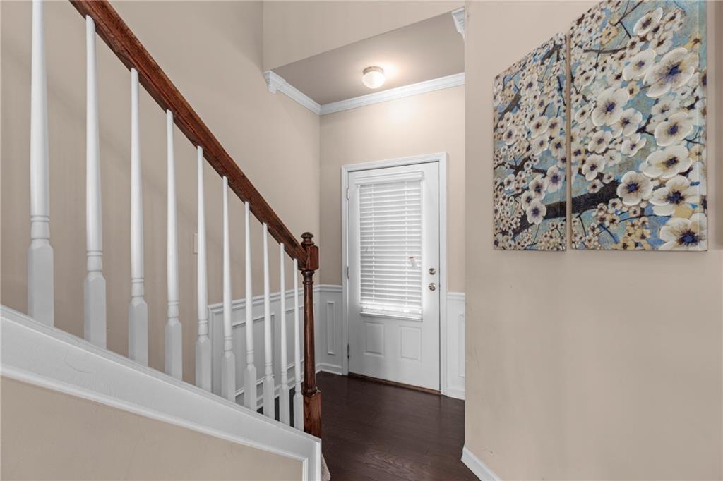 1212 Lake Point Way, Suwanee, Georgia image 5