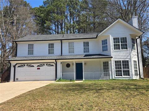 Homes For Sale - 4931 Sugar Creek Drive<br/> Sugar Hill, GA 30518