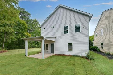 A home in Fairburn