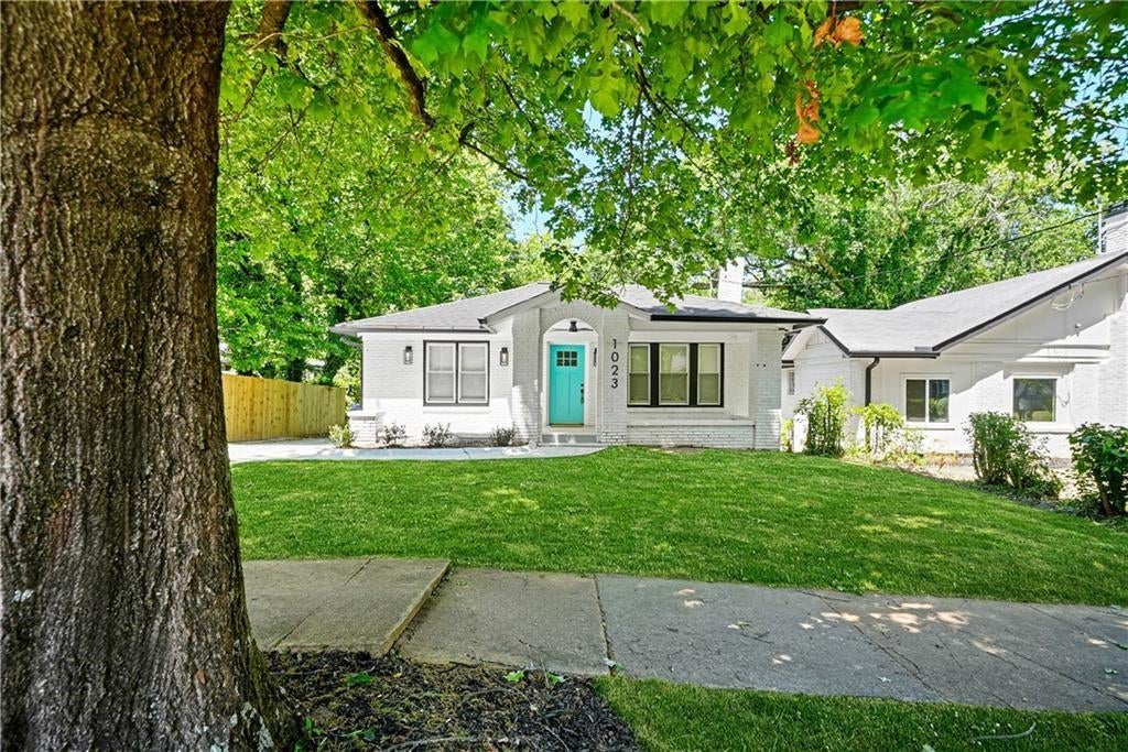 1023 Byron Drive SW
