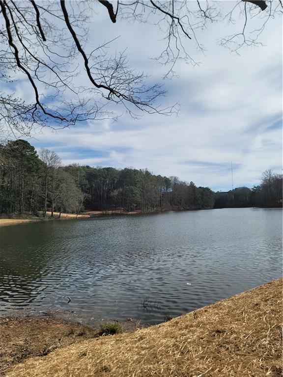 2475 Northlake Court NE