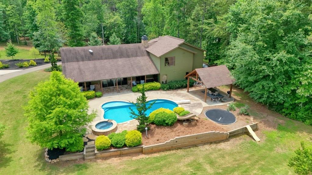 341 Blackberry Trail