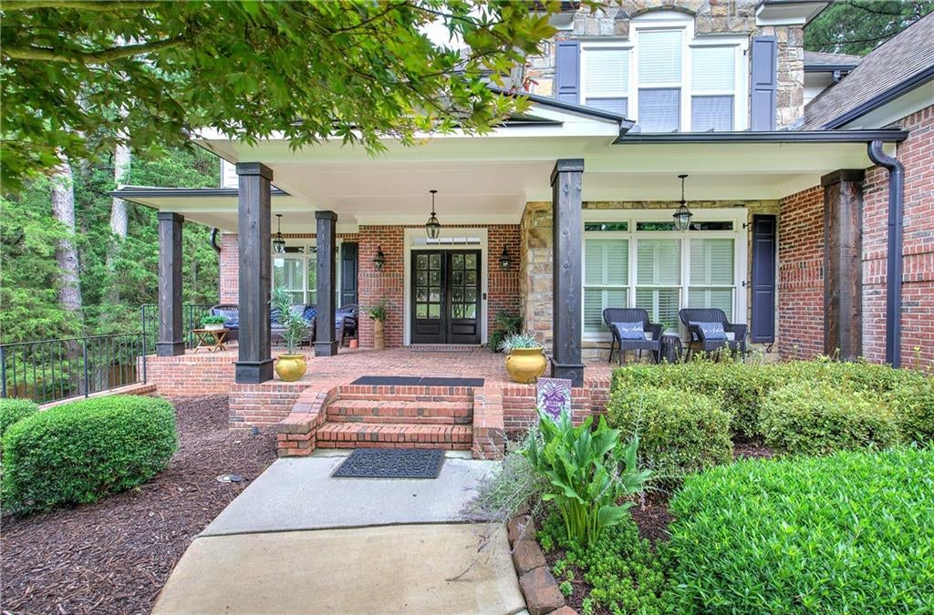 4405 Sterling Pointe Drive NW