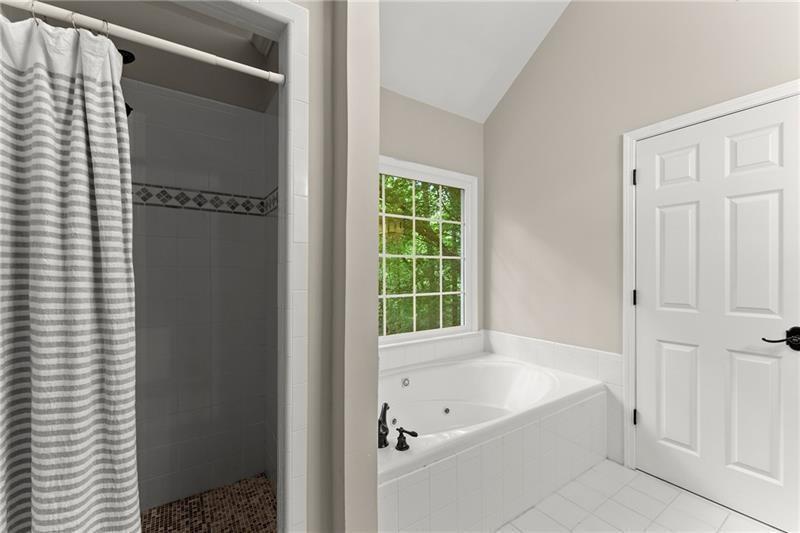 Hamptons Grant - Residential