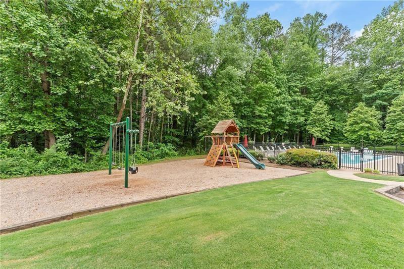 Hamptons Grant - Residential