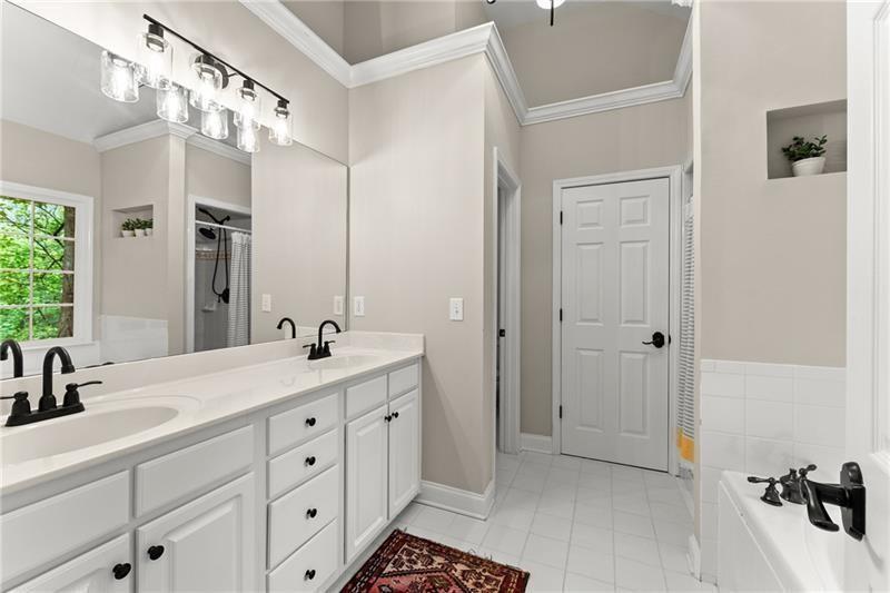 Hamptons Grant - Residential