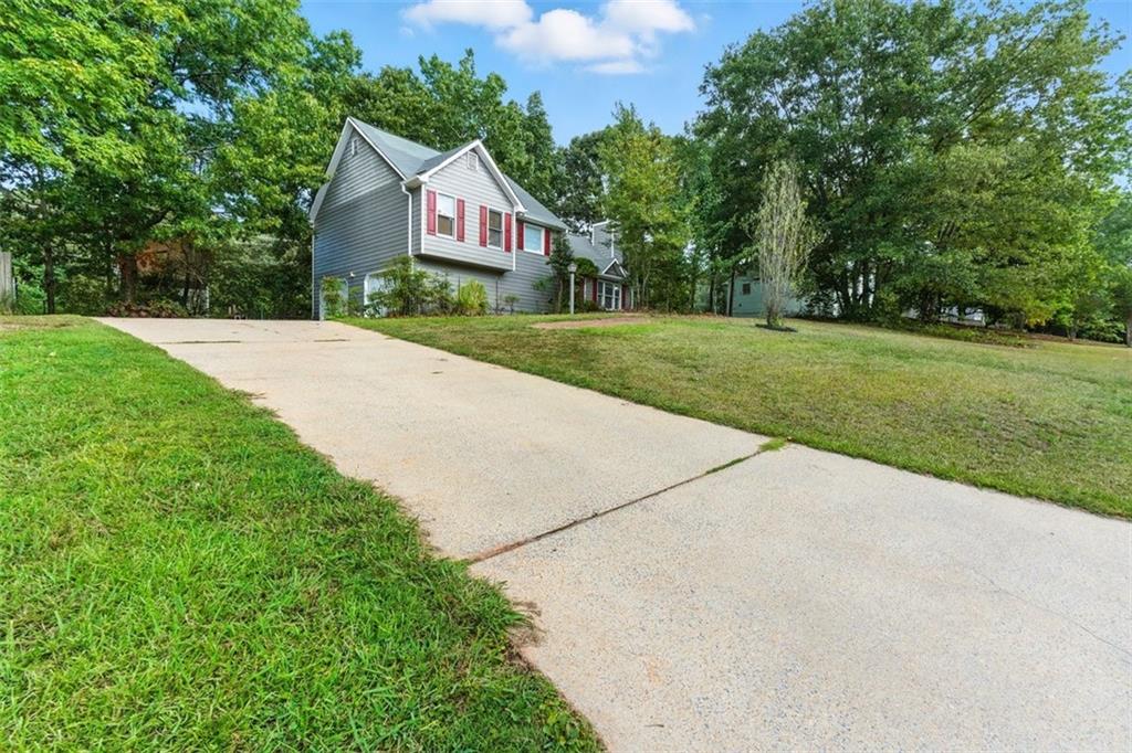 OPEN HOUSE 9/6, 1-4pm
This inviting residence offers a warm blend of comfort and functionality-perfect for first-time buyers, growing families, or anyone seeking a relaxed lifestyle. This home has fresh Exterior and Interior paint. The main level consists of a nice sized living room, eat-in kitchen with freshly painted white cabinetry and a separate dining room with entry to the 2-car garage. Upstairs includes the master bedroom with private bathroom and 2 additional bedrooms and a full bathroom & laundry area. Outside offers a large front, the expansive backyard provides plenty of room for play, pets, gatherings or gardening dreams with a separate storage building. Located in a well-kept community with easy access to local shops and schools. Sellers work from home, Please do not disturb.
NO HOA, Great lot!