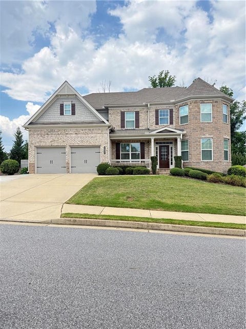 Homes For Sale - 930 Stonekirk Court<br/> Alpharetta, GA 30004
