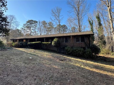 Homes For Sale - 3955 Demooney Road<br/> Atlanta, GA 30349