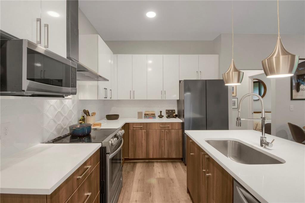 112 Rogers Street NE 305