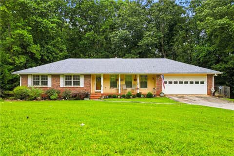 Homes For Sale - 233 Mountain Crest Drive<br/> Canton, GA 30114