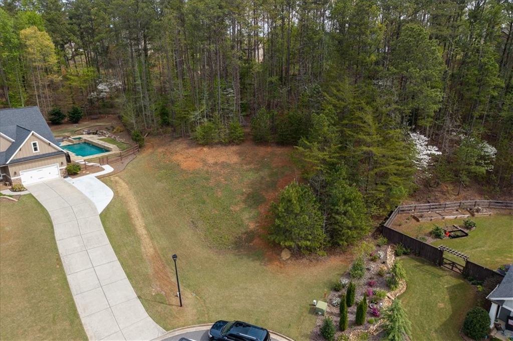 18 Pinoak Trail SE
