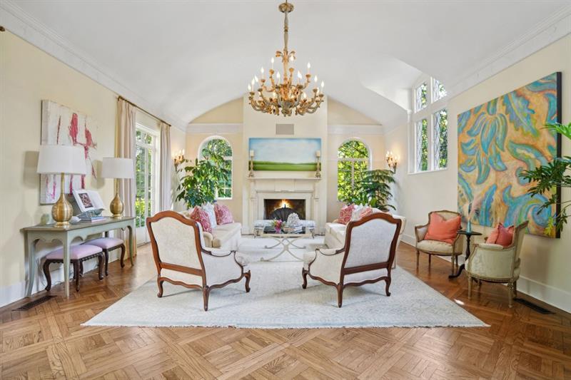 675 W Paces Ferry Road NW 11