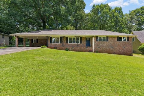 Homes For Sale - 536 Rimrock Trail<br/> Dekalb County, Stone Mountain, GA 30083