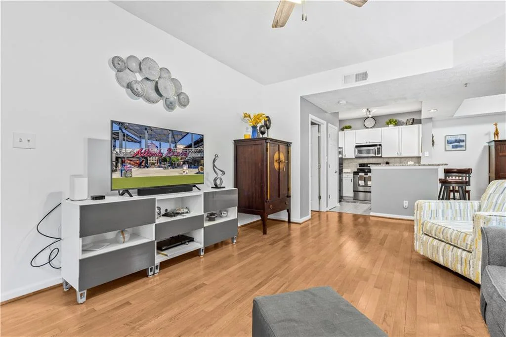 1250 Parkwood Circle SE Unit 2108