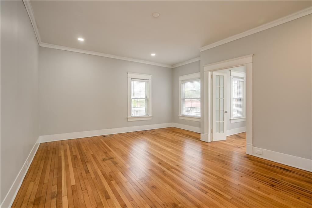 600 Parkway Drive NE 11