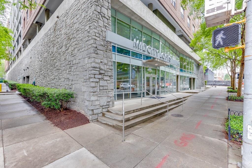 845 Spring Street NW 127