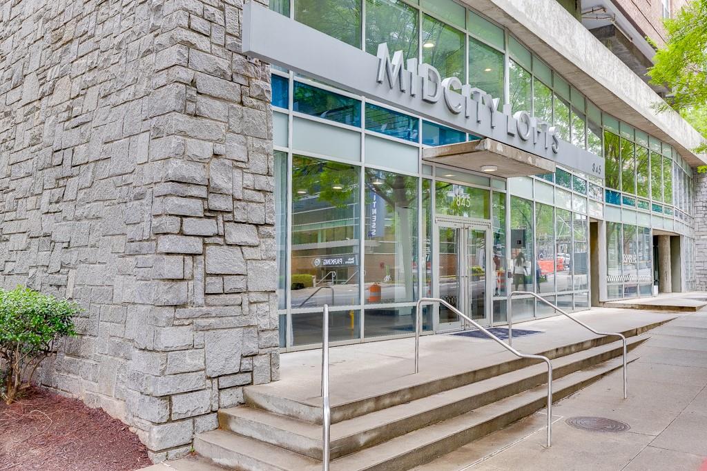 845 Spring Street NW 127