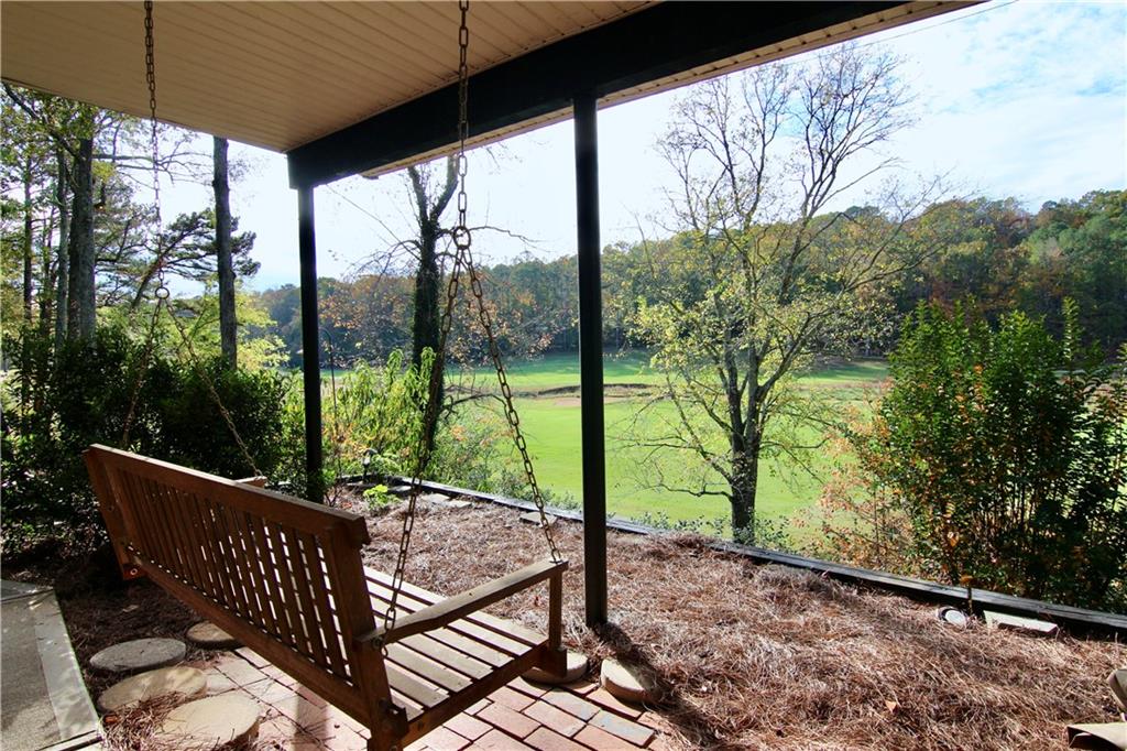 8710 Mount Rushmore Drive, Alpharetta, Georgia image 2