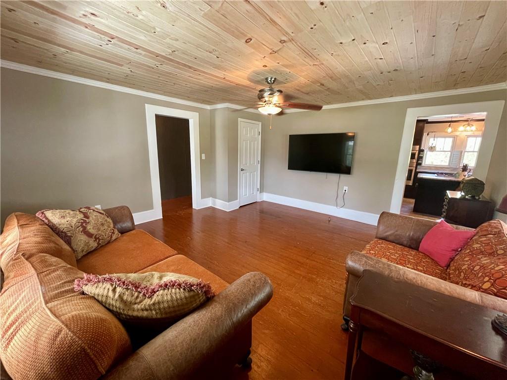 5266 Strickland Road, Flowery Branch, Georgia image 45