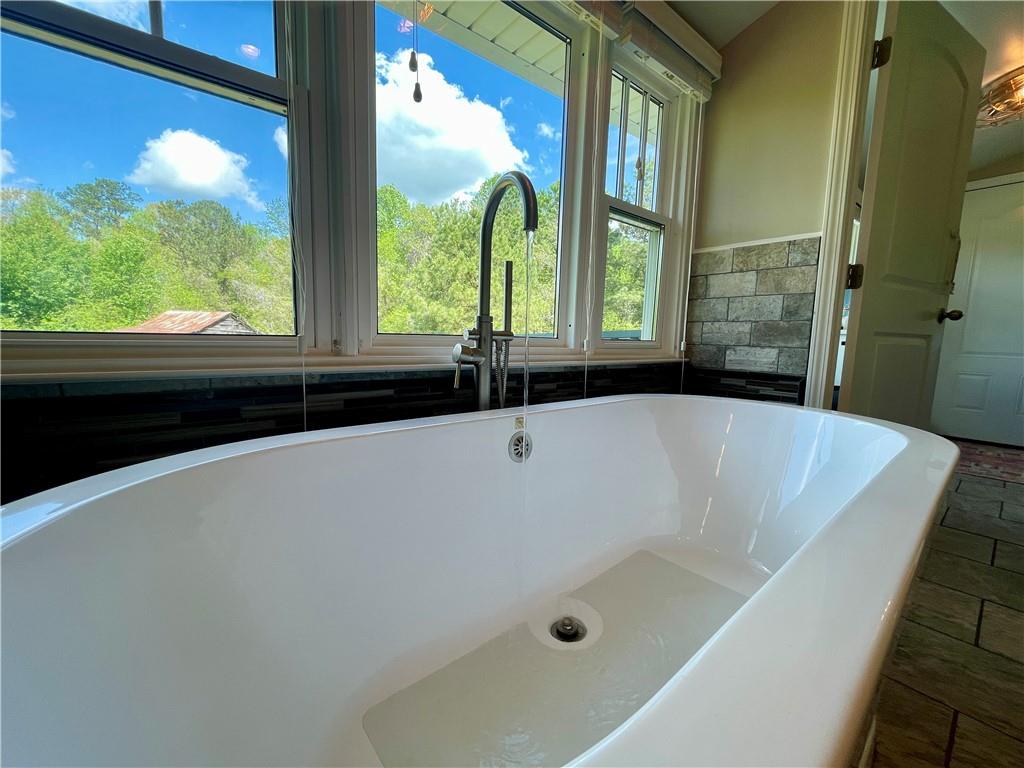 5266 Strickland Road, Flowery Branch, Georgia image 38