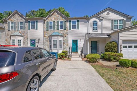 Photo of 2555 Summit Cove Drive, Duluth, GA 30097 (MLS # 7761765)