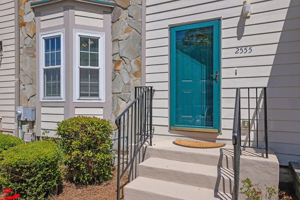 2555 Summit Cove Drive