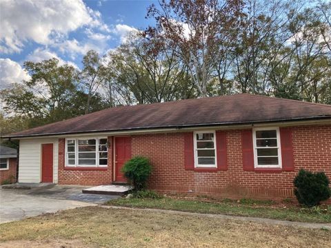 Homes For Sale - 1031 Pine St Ne Street<br/> Conyers, GA 30012