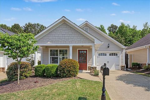 Homes For Sale - 516 Arden Close<br/> Woodstock, GA 30188