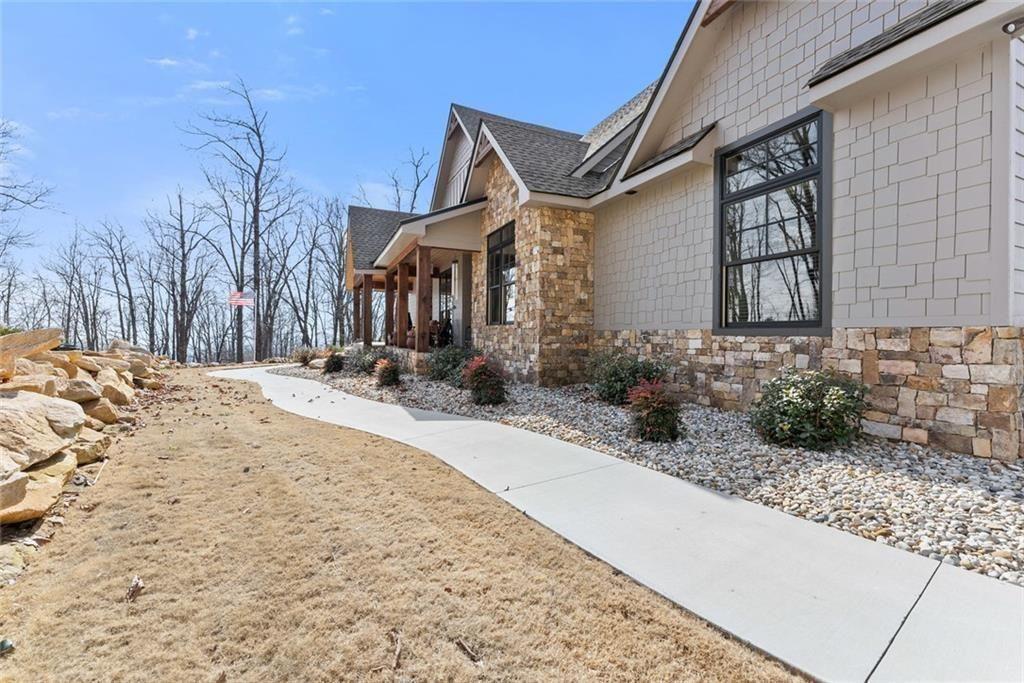 655 Mountainside Drive