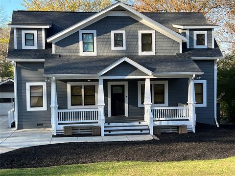 Homes For Sale - 2260 Wallace Drive<br/> Chamblee, GA 30341