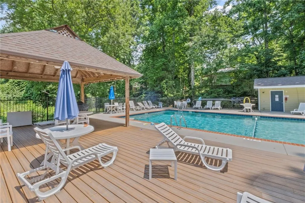 Marietta, Georgia 30068, United States, 4 Bedrooms Bedrooms, ,4 BathroomsBathrooms,Residential,Active,151115