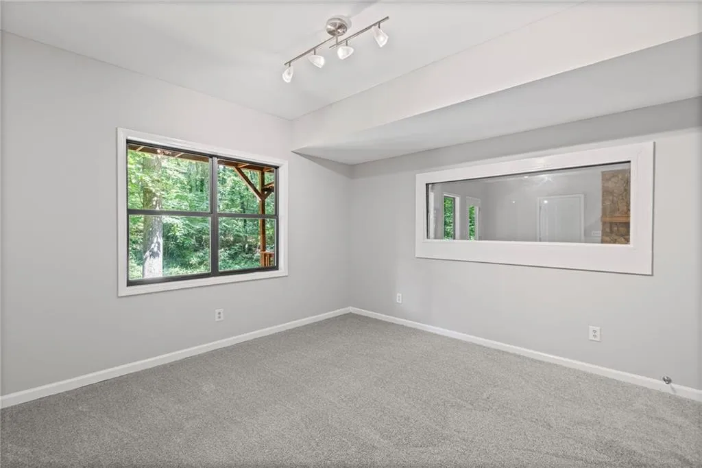 Marietta, Georgia 30068, United States, 4 Bedrooms Bedrooms, ,4 BathroomsBathrooms,Residential,Active,151115