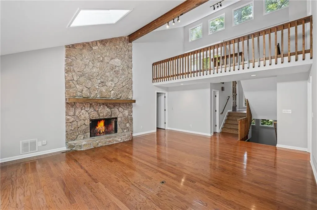 Marietta, Georgia 30068, United States, 4 Bedrooms Bedrooms, ,4 BathroomsBathrooms,Residential,Active,151115