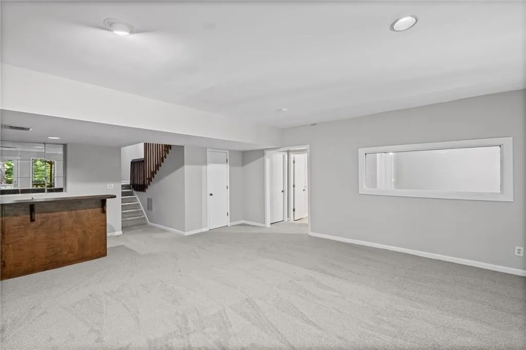 Marietta, Georgia 30068, United States, 4 Bedrooms Bedrooms, ,4 BathroomsBathrooms,Residential,Active,151115