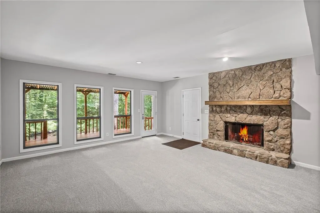 Marietta, Georgia 30068, United States, 4 Bedrooms Bedrooms, ,4 BathroomsBathrooms,Residential,Active,151115