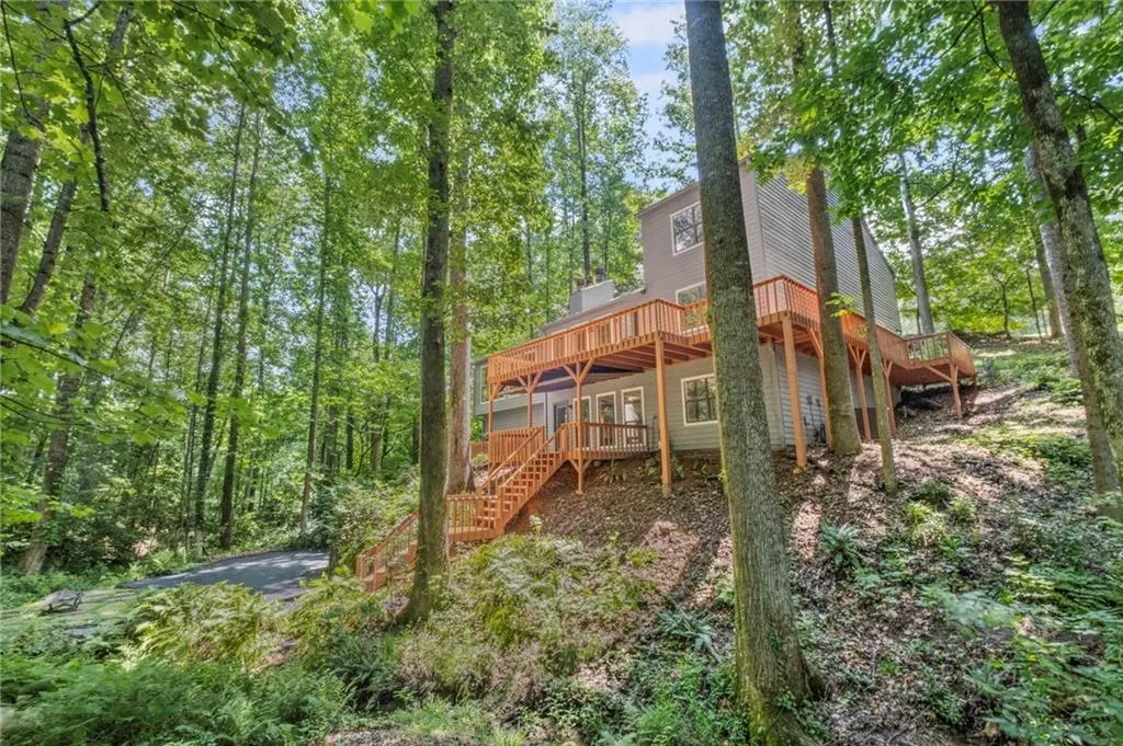 Marietta, Georgia 30068, United States, 4 Bedrooms Bedrooms, ,4 BathroomsBathrooms,Residential,Active,151115