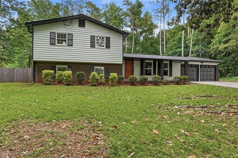 Homes For Sale - 1620 Caribou Court<br/> Marietta, GA 30066