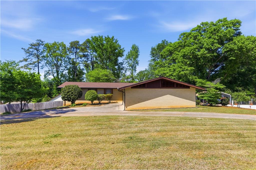 2989 Beechwood Drive