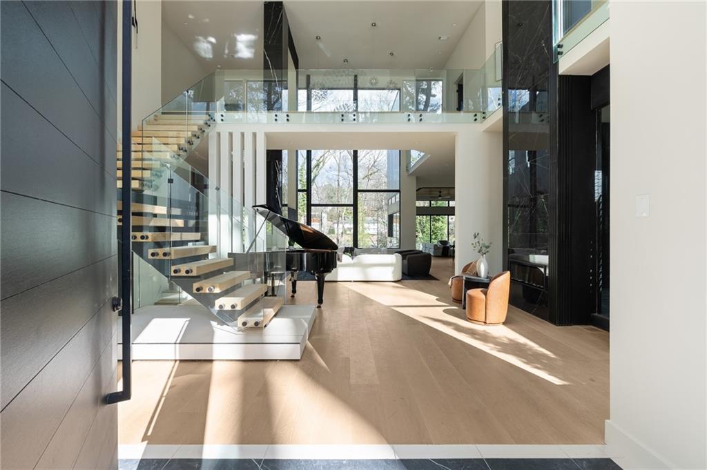 2147 Briarwillow Drive NE