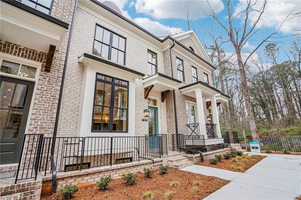 310 Crimson Pine Alley 10