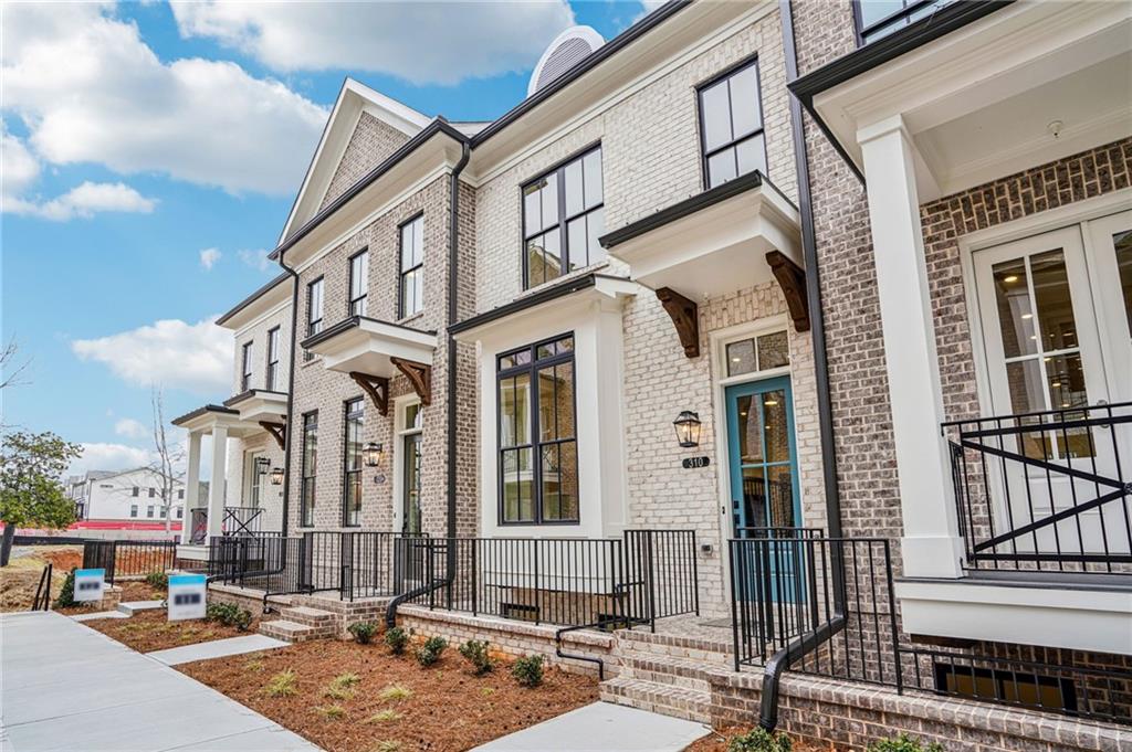 310 Crimson Pine Alley 10