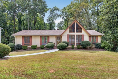 Homes For Sale - 4421 Buckingham Circle<br/> Decatur, GA 30035